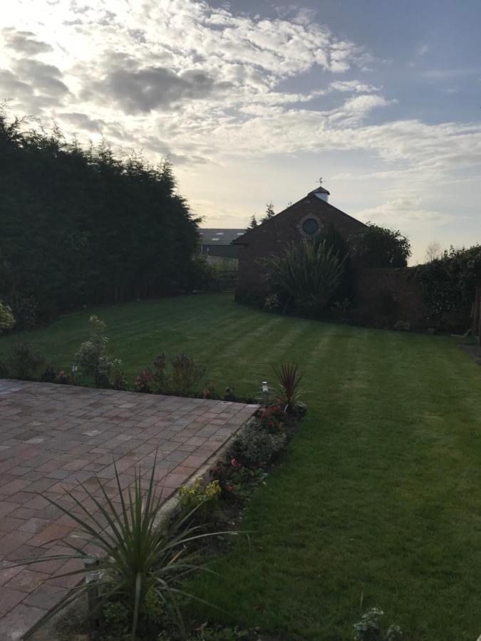 Bed and Breakfast Mickering Barn Aughton Esterno foto